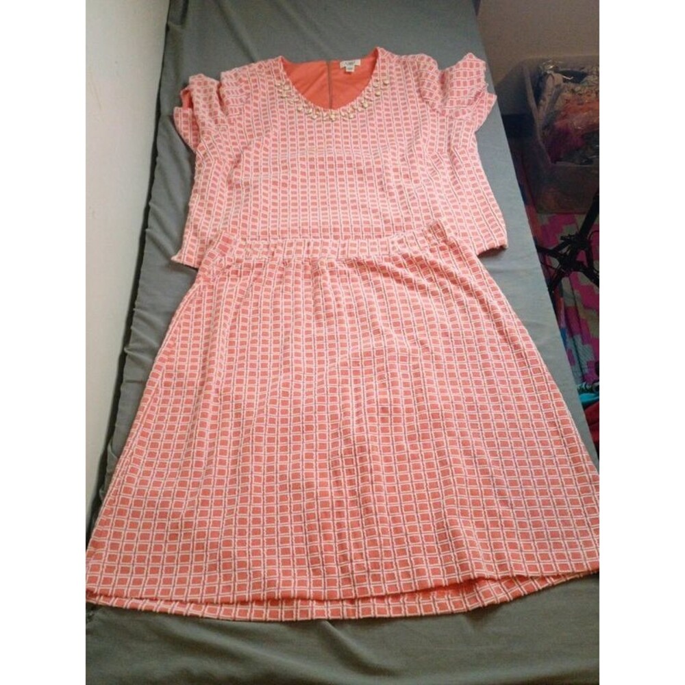 2 piece women blouse and skirt